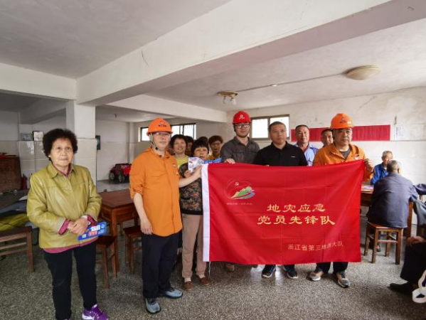 专业赋能 党员带头 全民参与 媒体联动——大队开展“5·12”防灾减灾日系列活